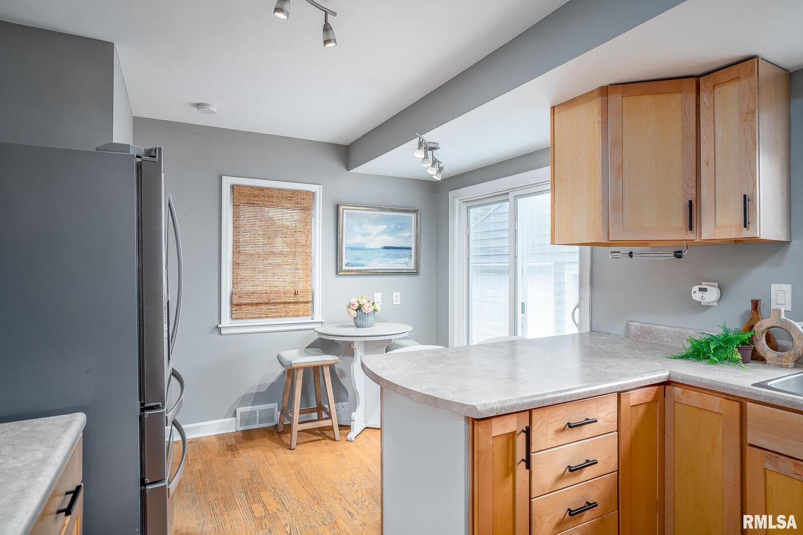 20 BLACKHAWK HILLS Court