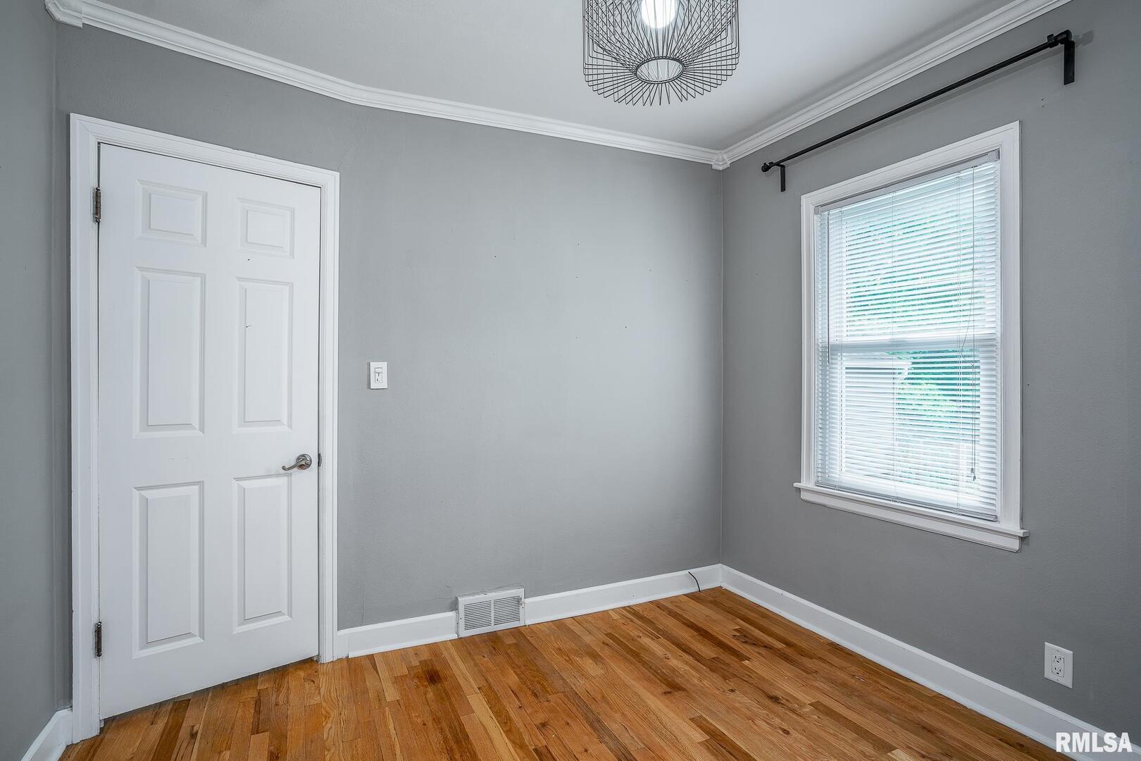 20 BLACKHAWK HILLS Court