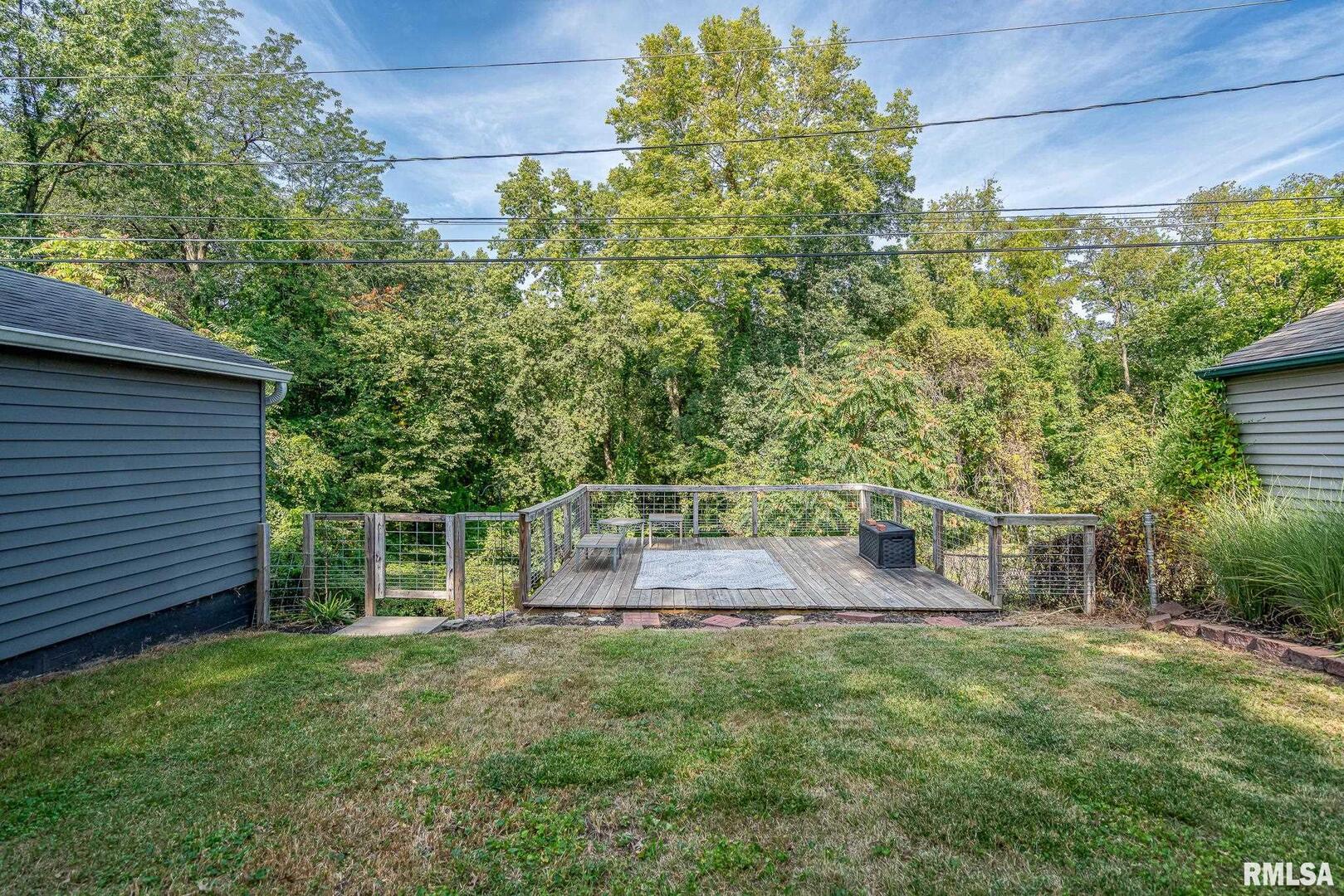 20 BLACKHAWK HILLS Court