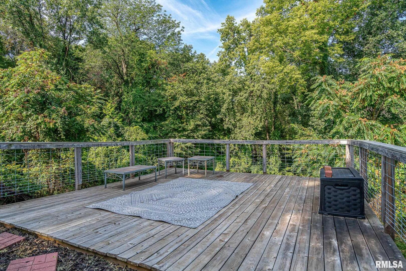 20 BLACKHAWK HILLS Court