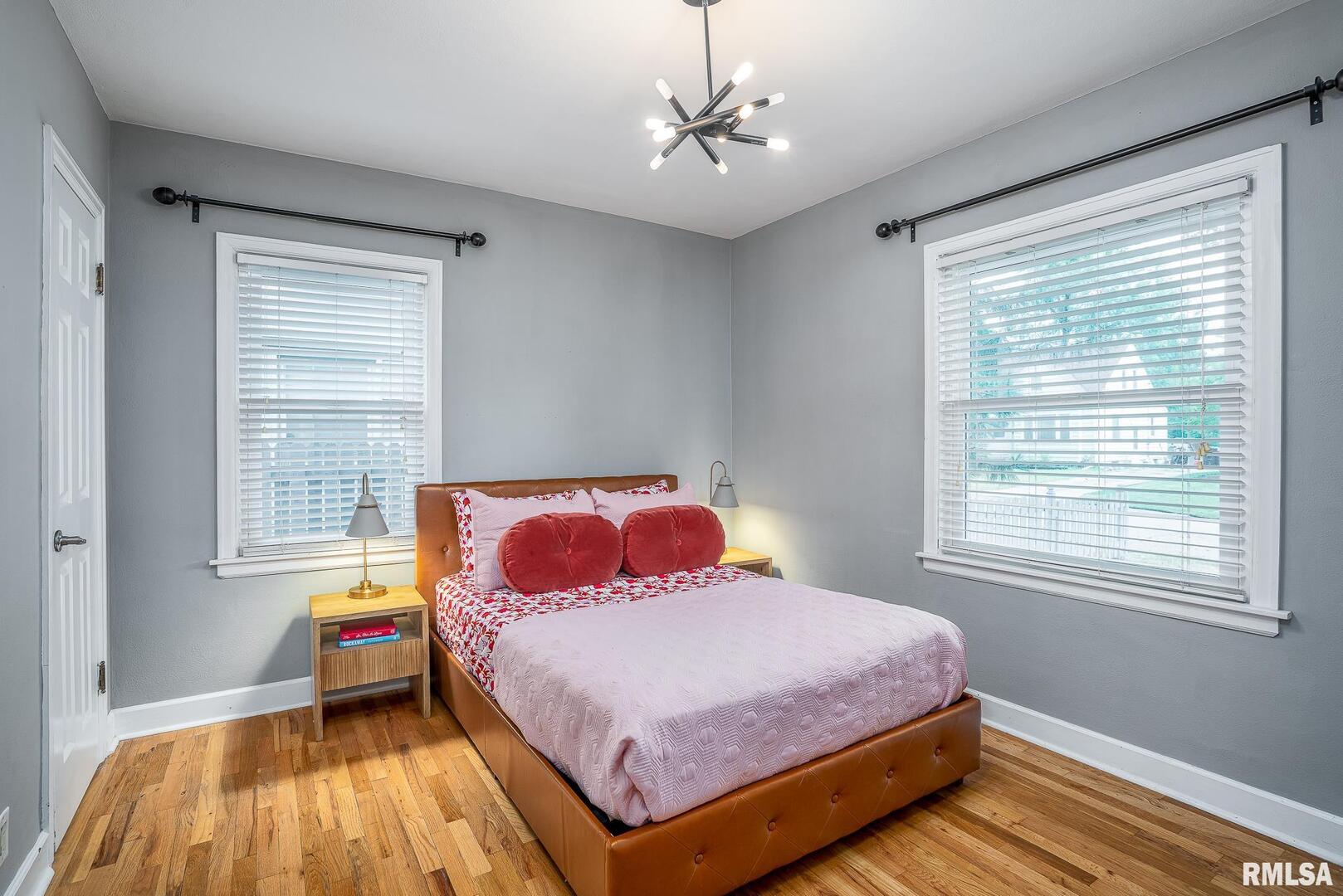 20 BLACKHAWK HILLS Court