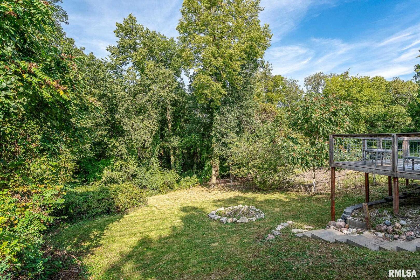 20 BLACKHAWK HILLS Court