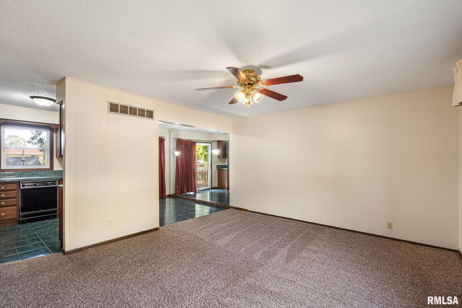1139 CALVIN Street