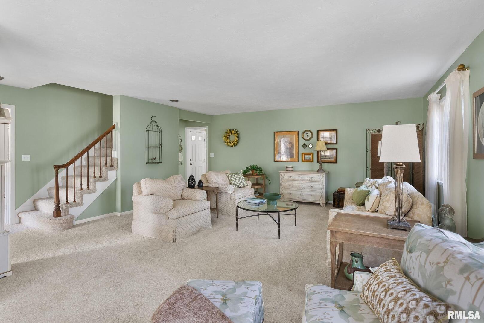 2718 FAIRHAVEN Road