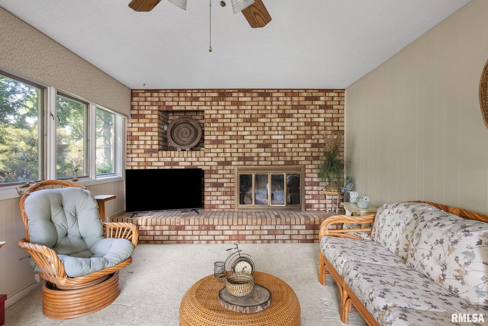2718 FAIRHAVEN Road