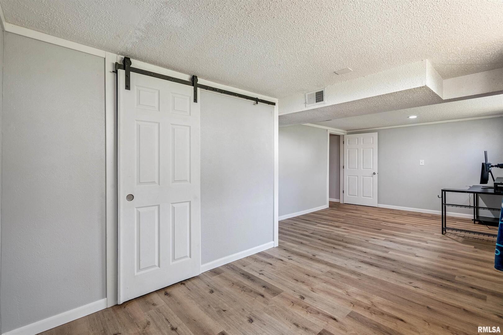 3530 W 29TH Street