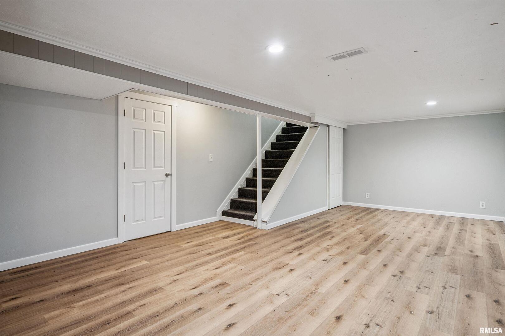 3530 W 29TH Street