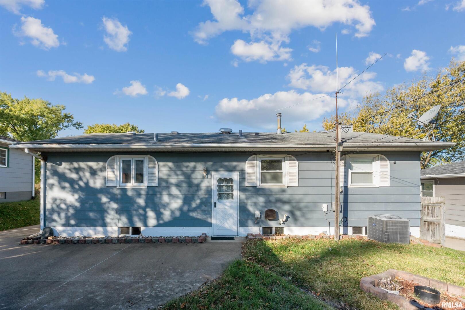 8101 8TH Street W