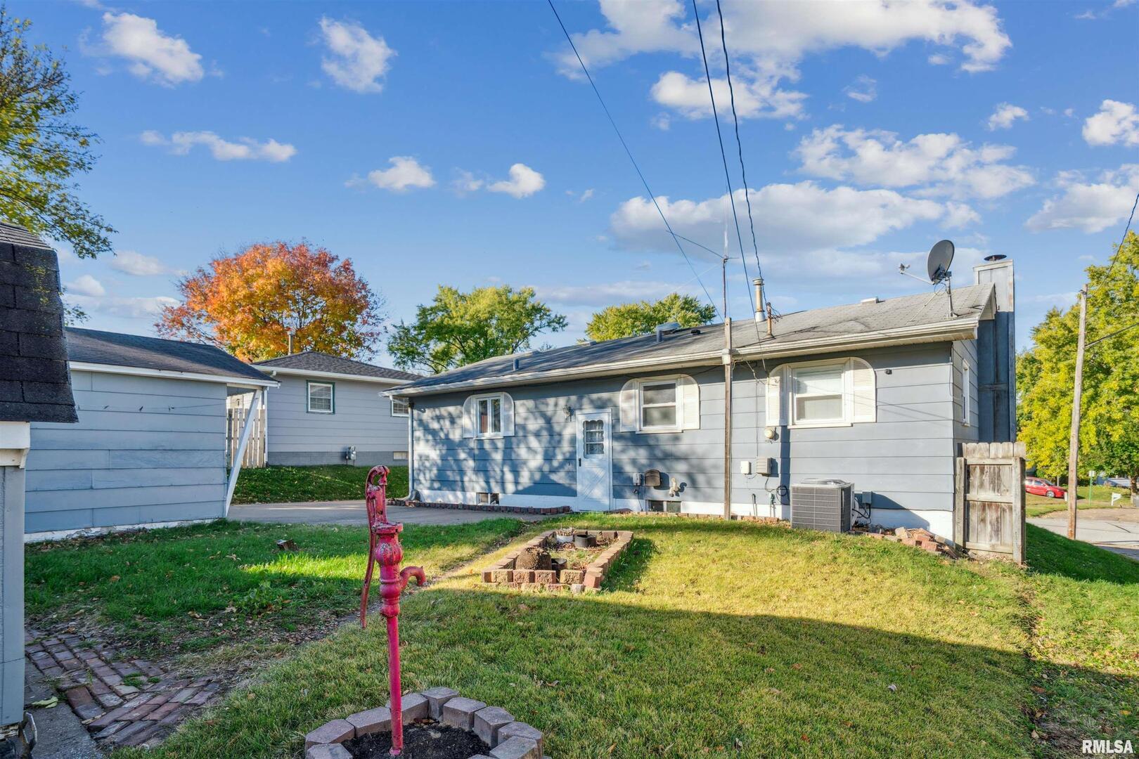 8101 8TH Street W