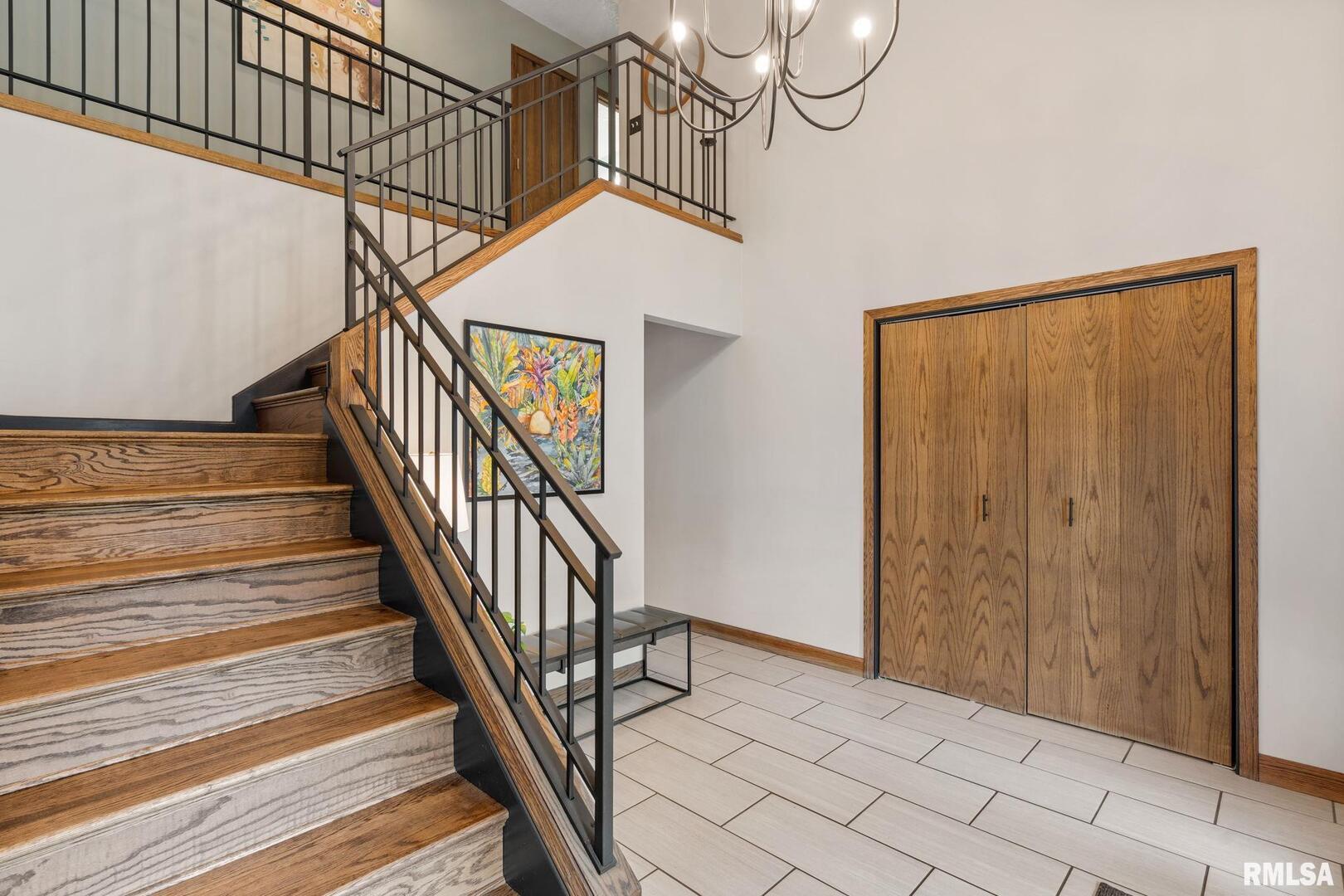 4255 APPLE VALLEY Drive