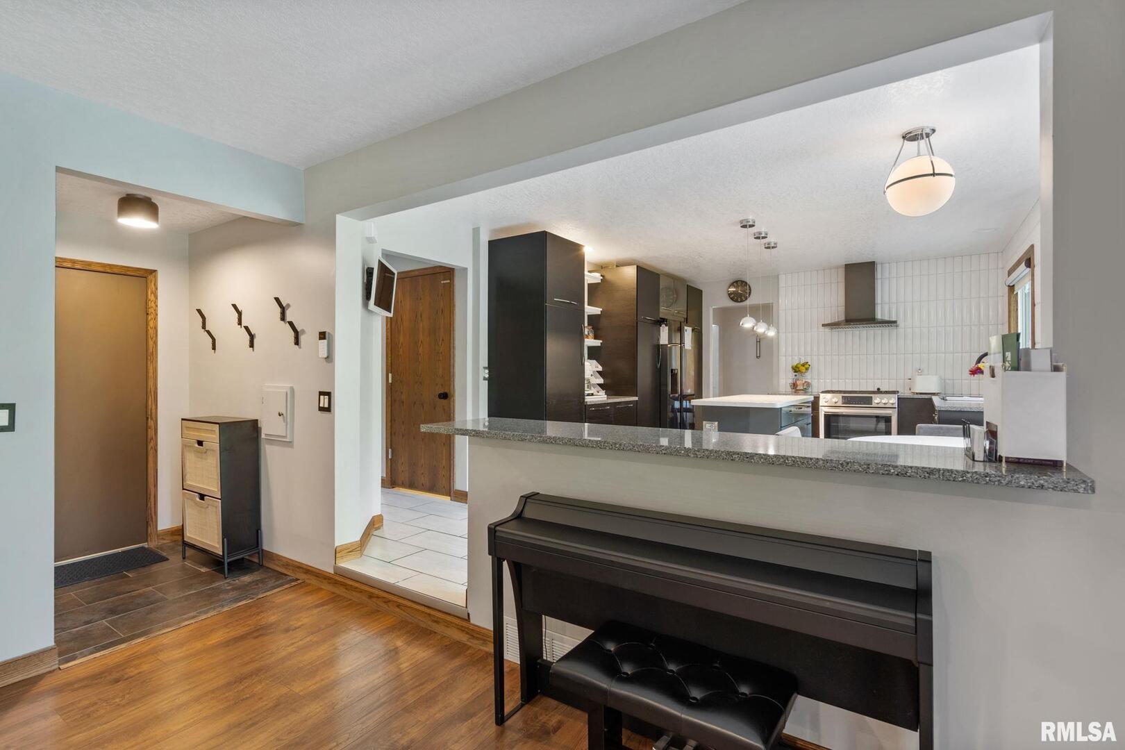 4255 APPLE VALLEY Drive