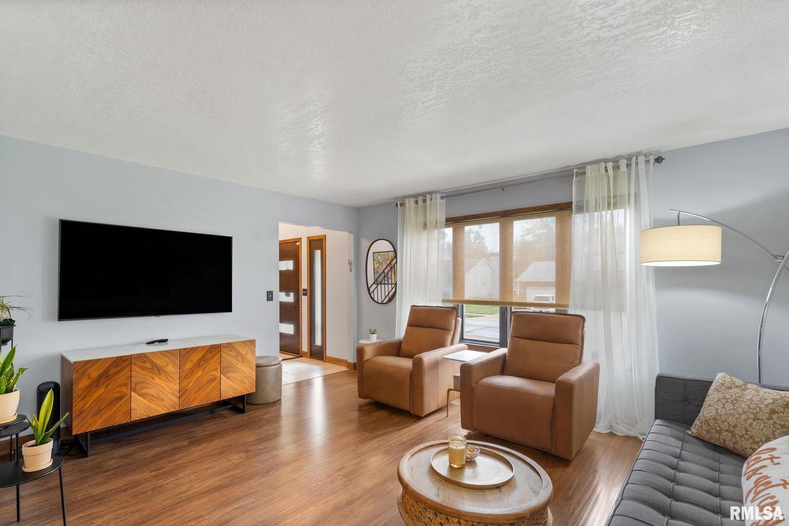 4255 APPLE VALLEY Drive