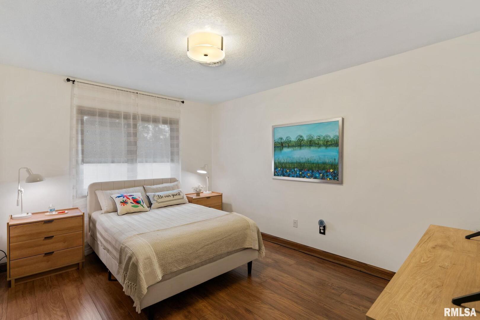 4255 APPLE VALLEY Drive
