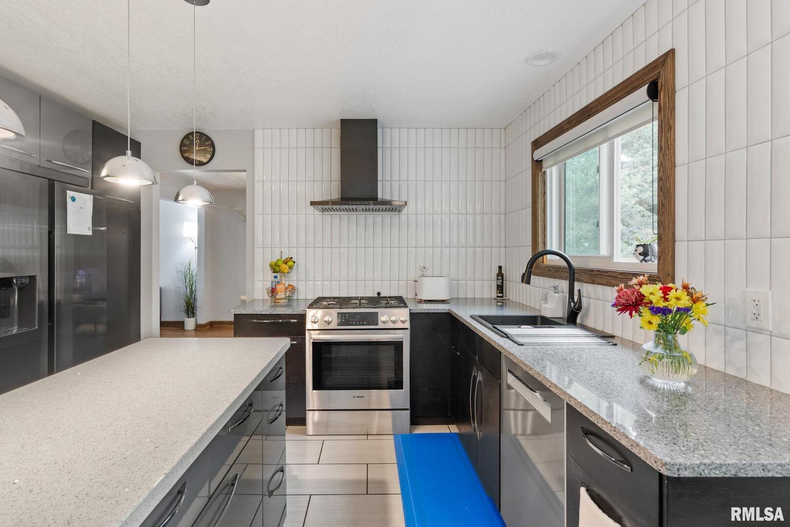 4255 APPLE VALLEY Drive