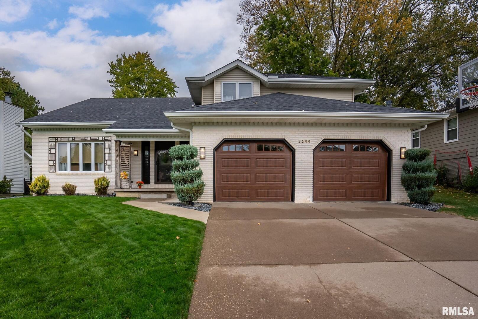 4255 APPLE VALLEY Drive