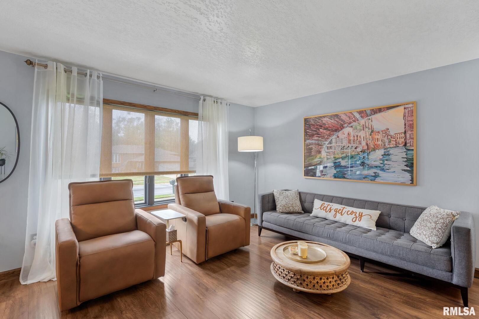 4255 APPLE VALLEY Drive