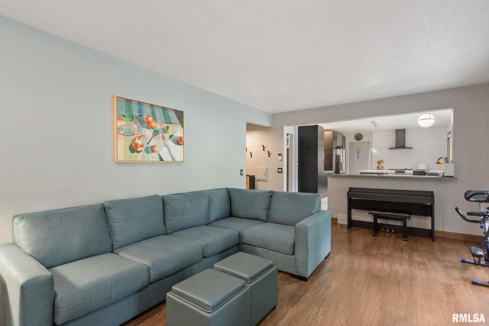 4255 APPLE VALLEY Drive