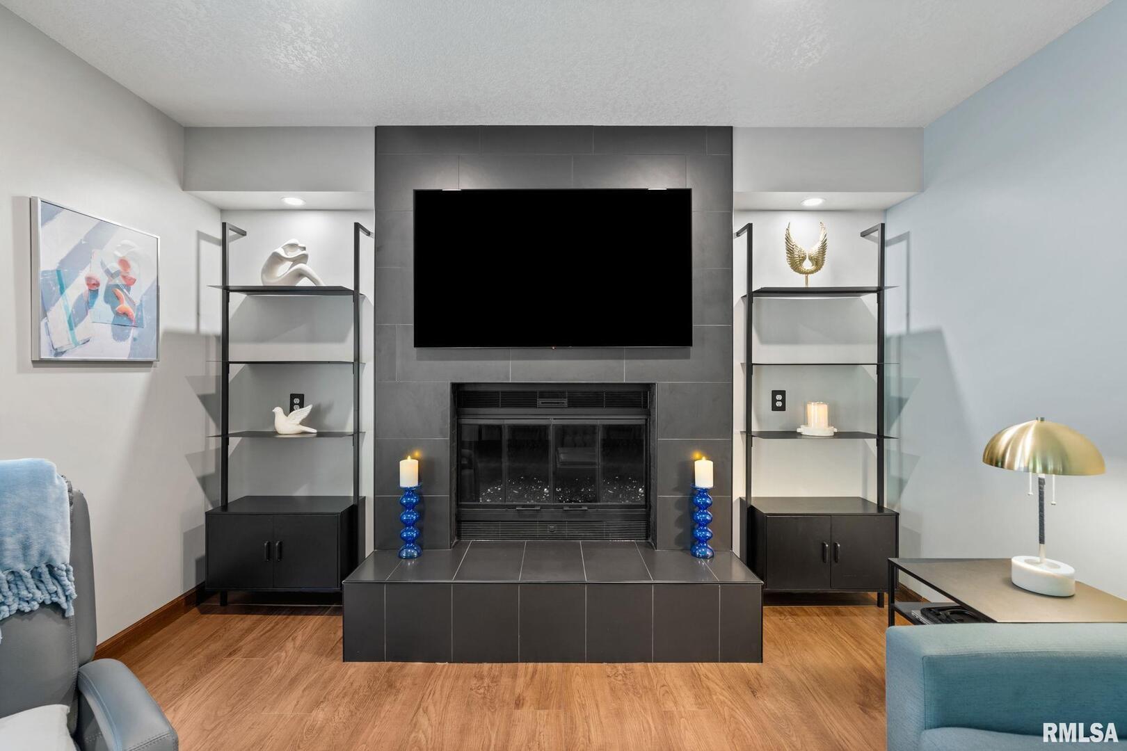 4255 APPLE VALLEY Drive
