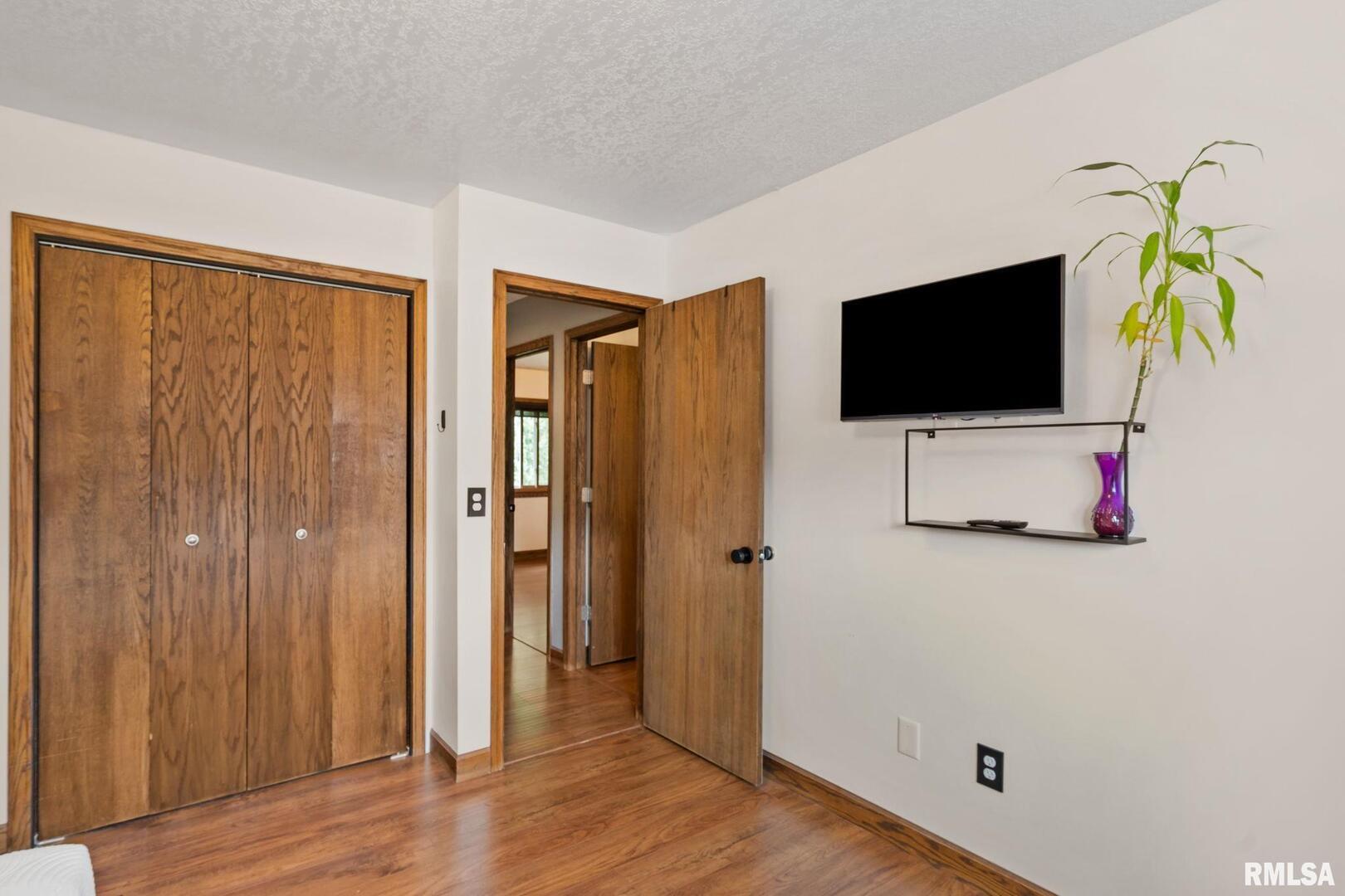 4255 APPLE VALLEY Drive