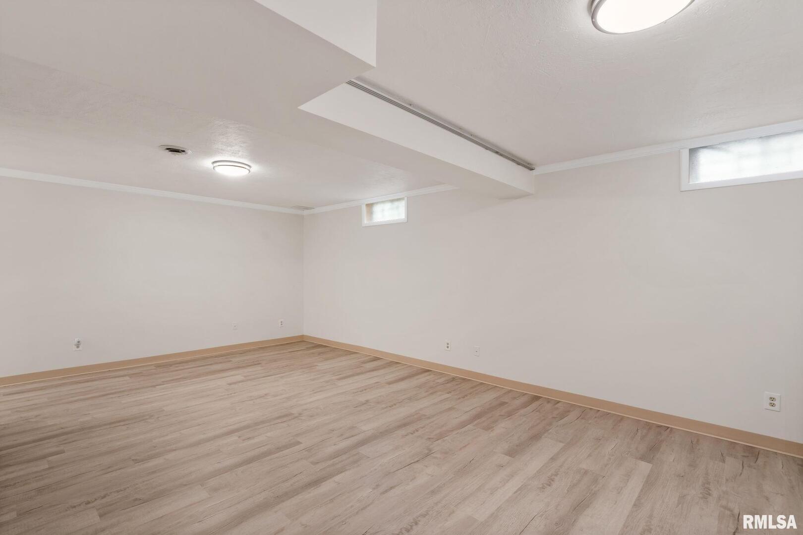 4255 APPLE VALLEY Drive