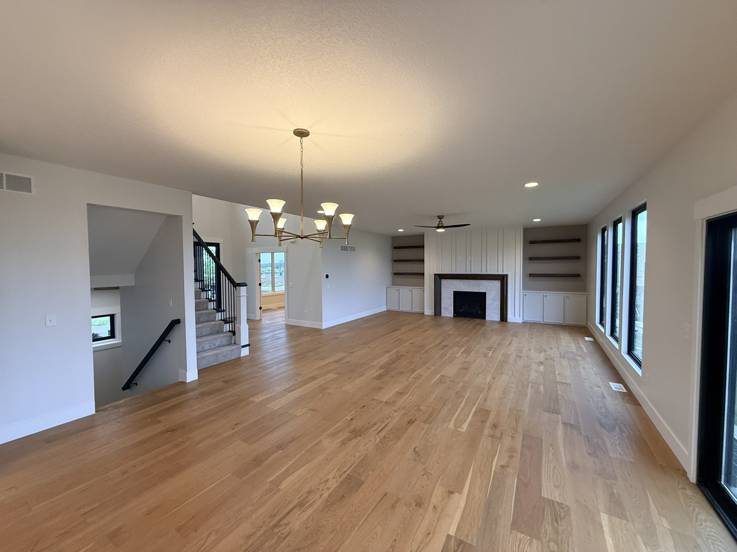 6414 Pelican Street