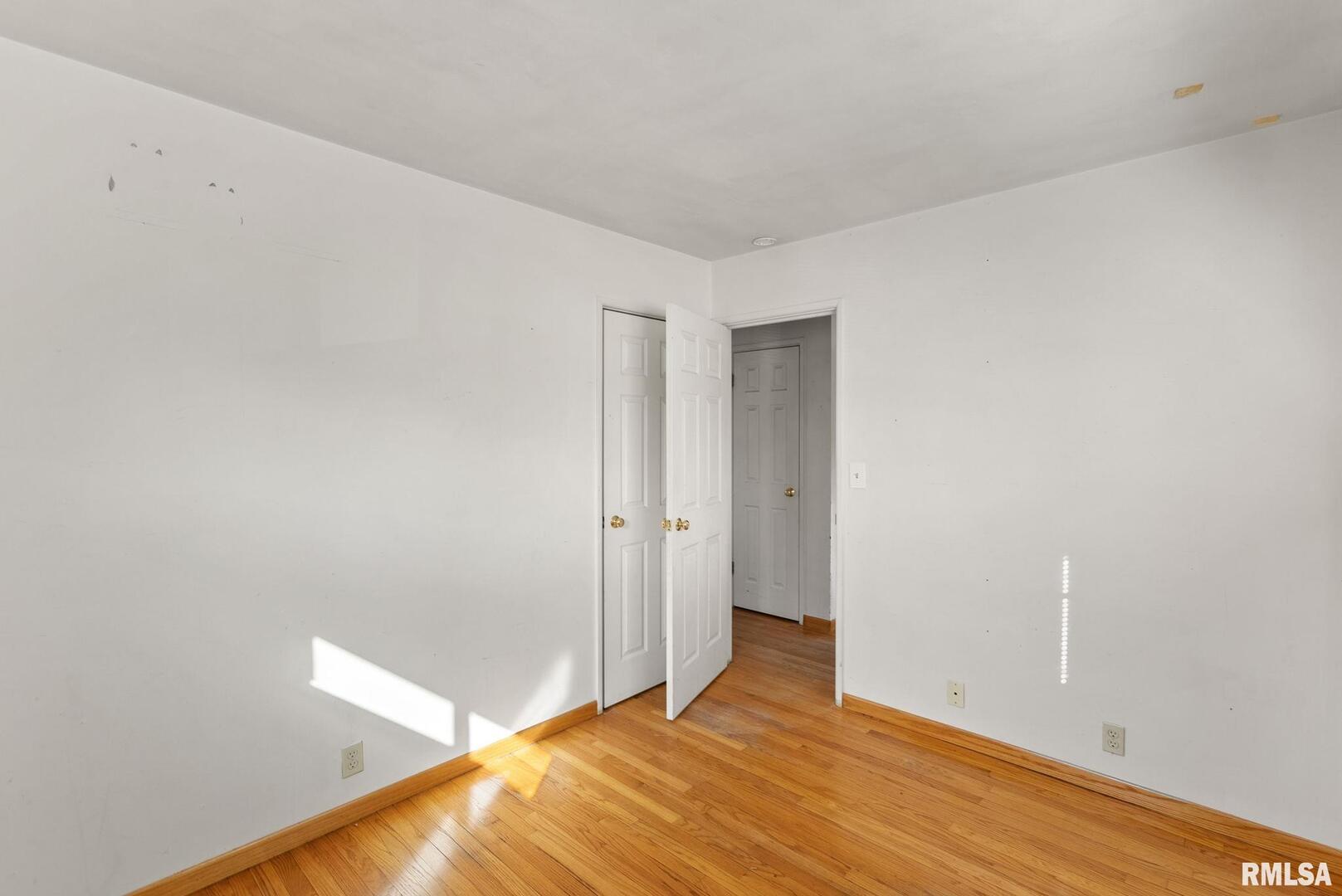 1212 Meadow Lane Drive
