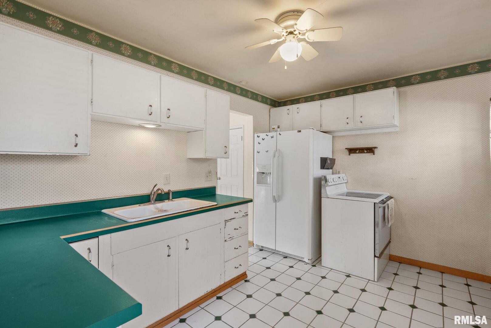 1212 Meadow Lane Drive