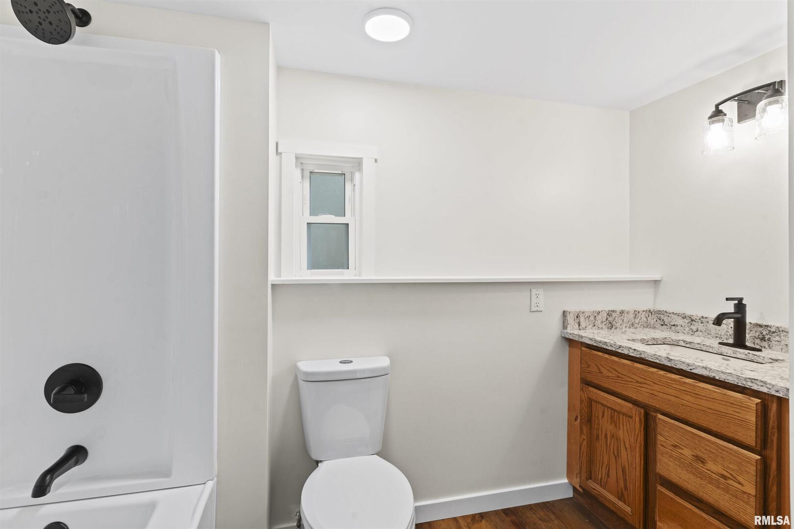 1501 43RD Street