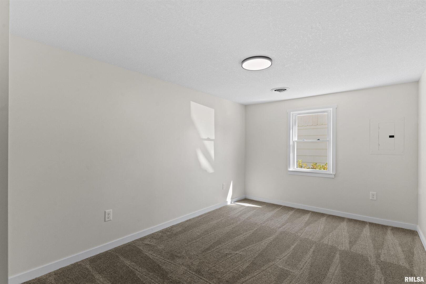 1501 43RD Street
