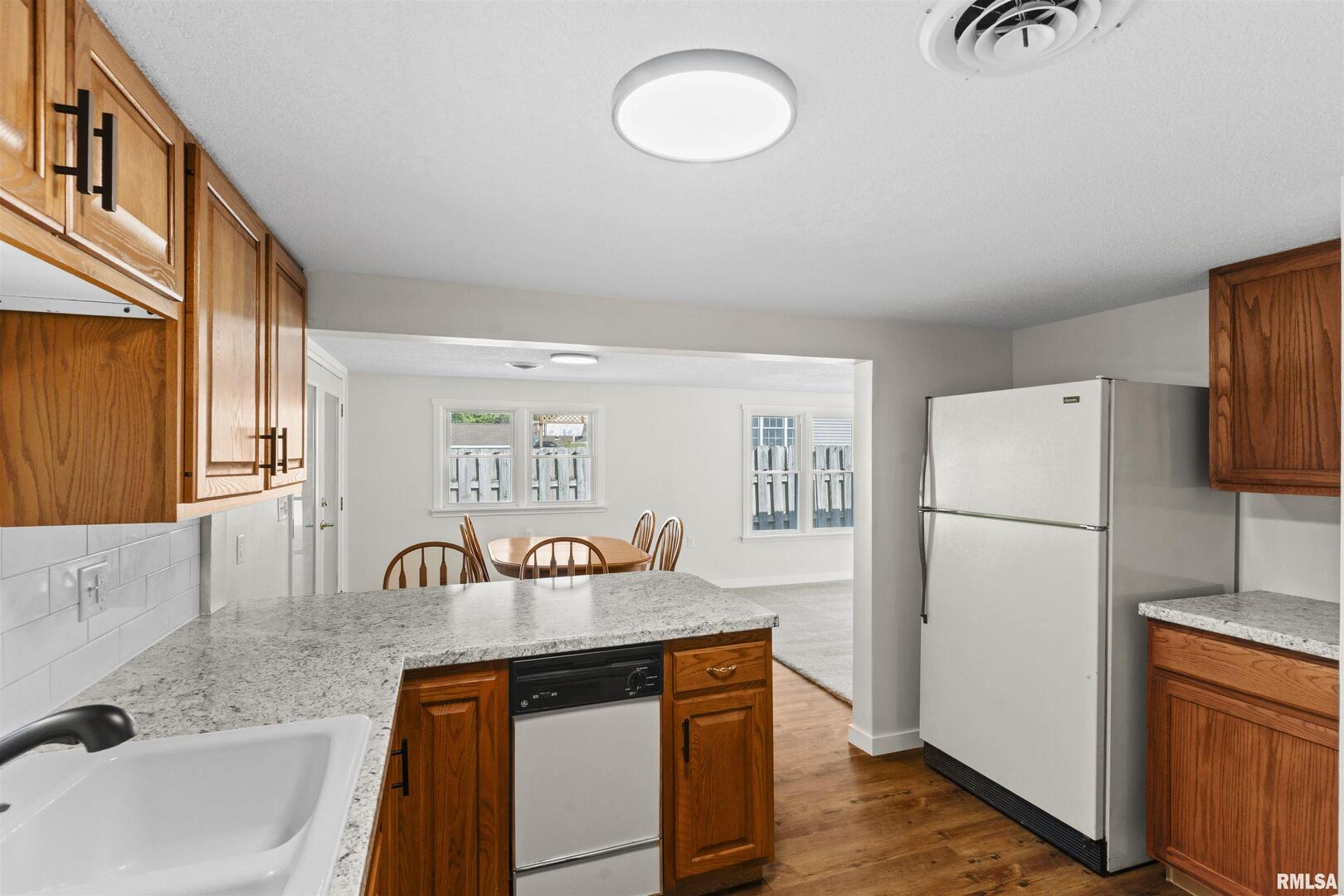 1501 43RD Street