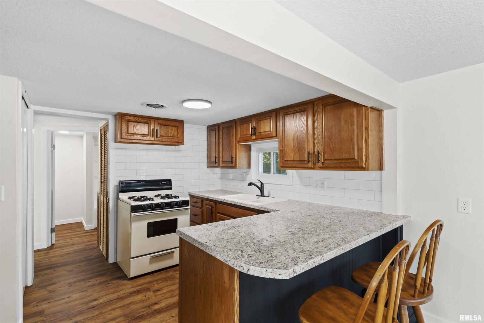 1501 43RD Street