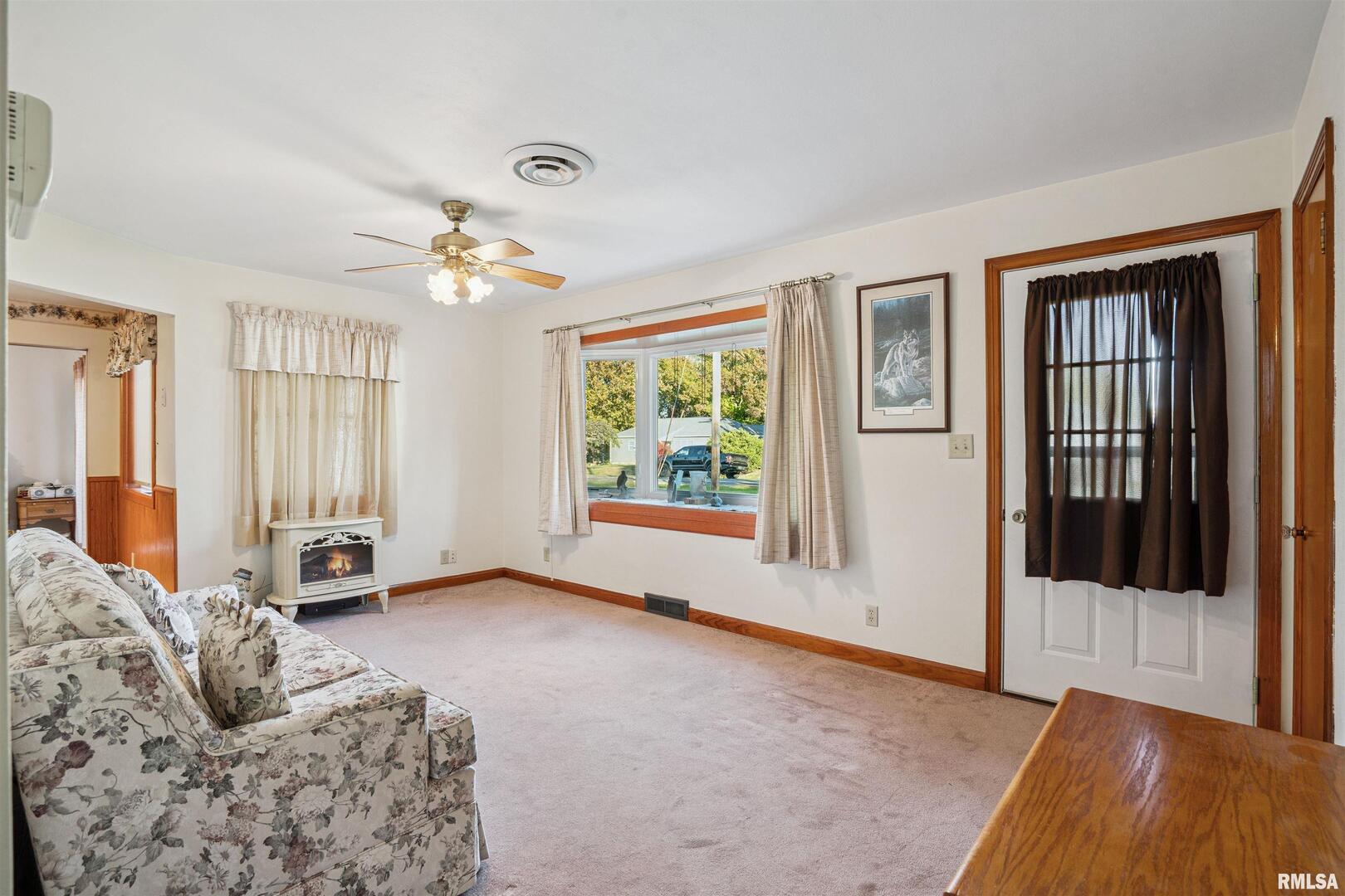 34 SUBURBAN HEIGHTS Road