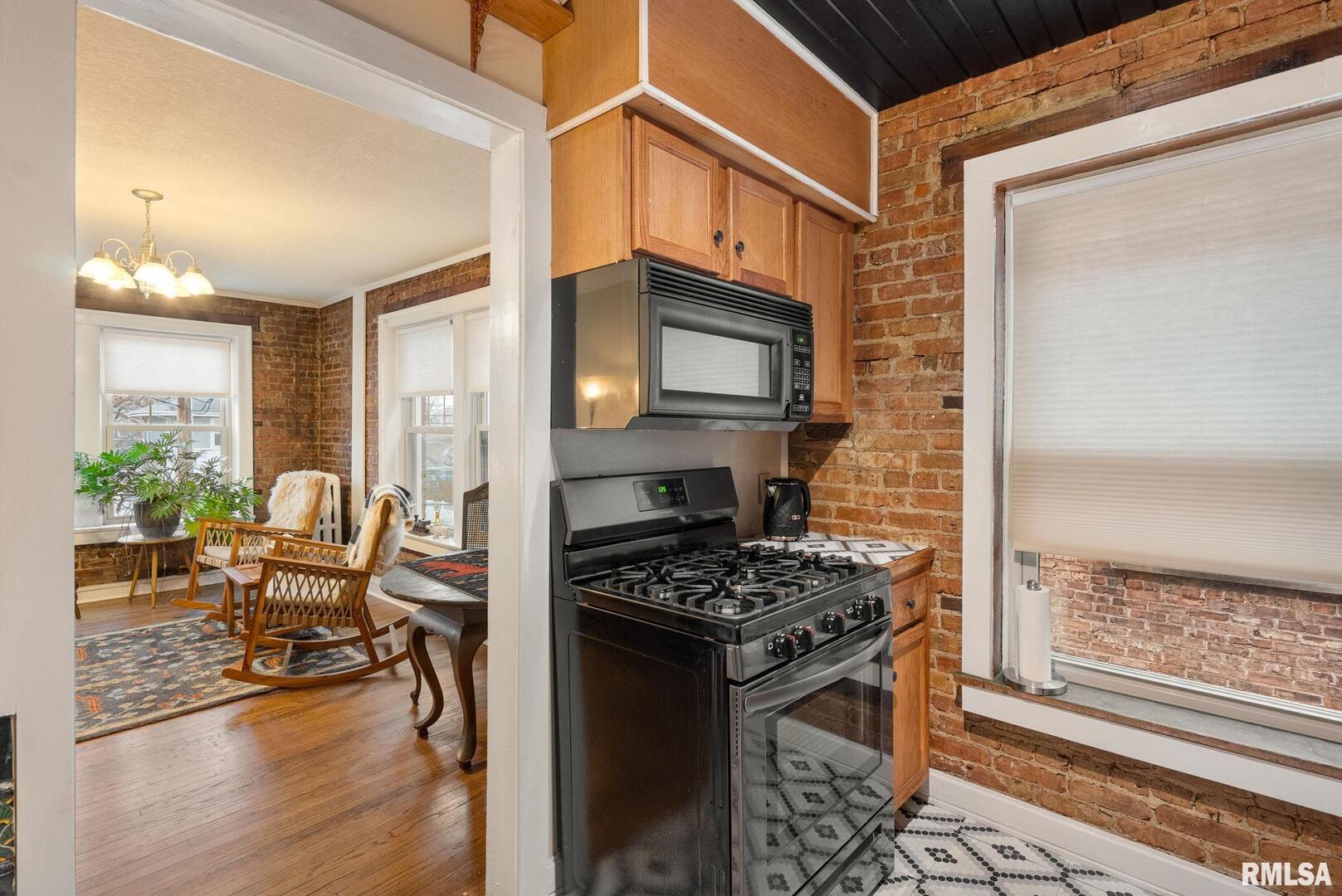 2506 HARRISON Street Unit: 2E
