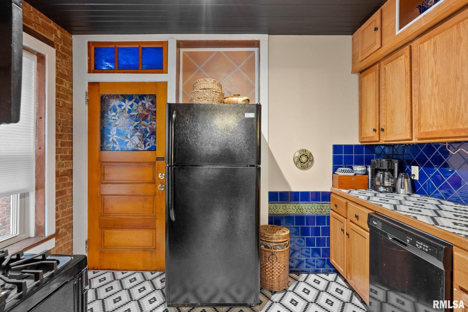 2506 HARRISON Street Unit: 2E