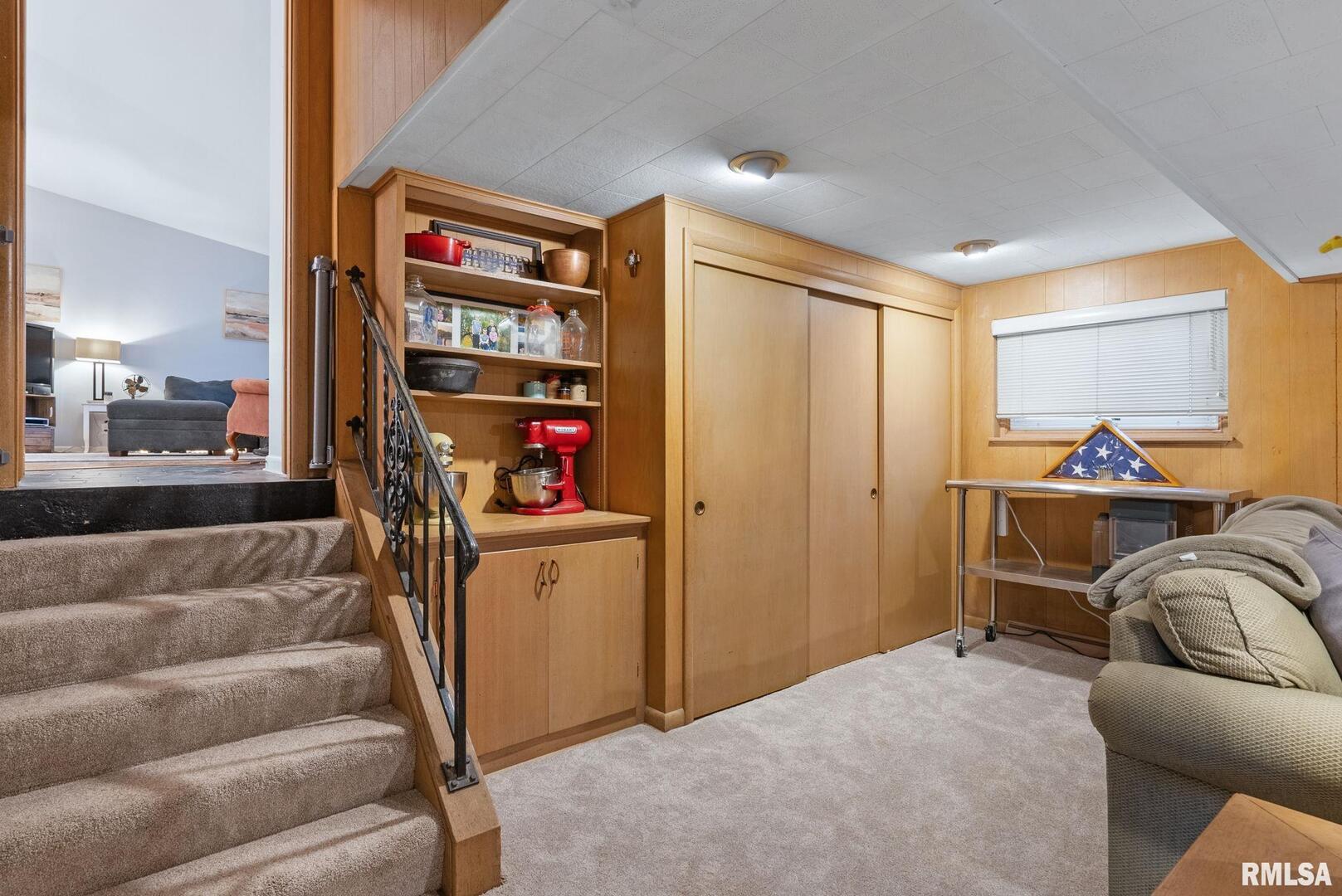 9 PARKWOOD Drive