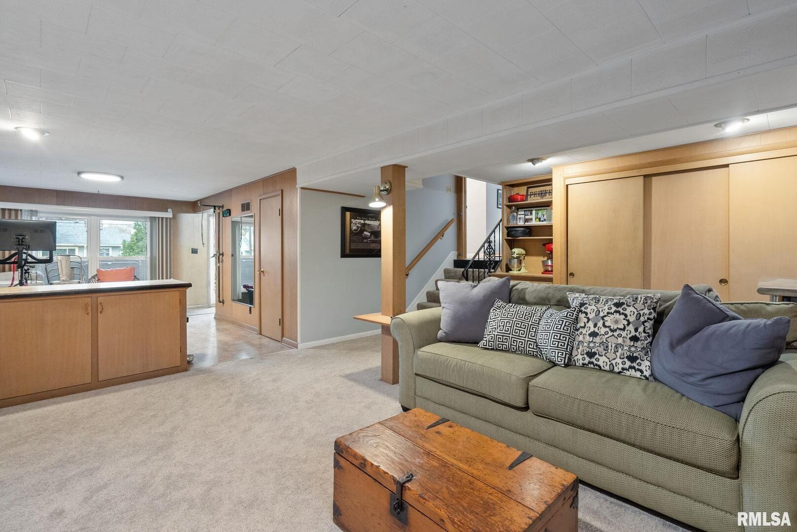9 PARKWOOD Drive