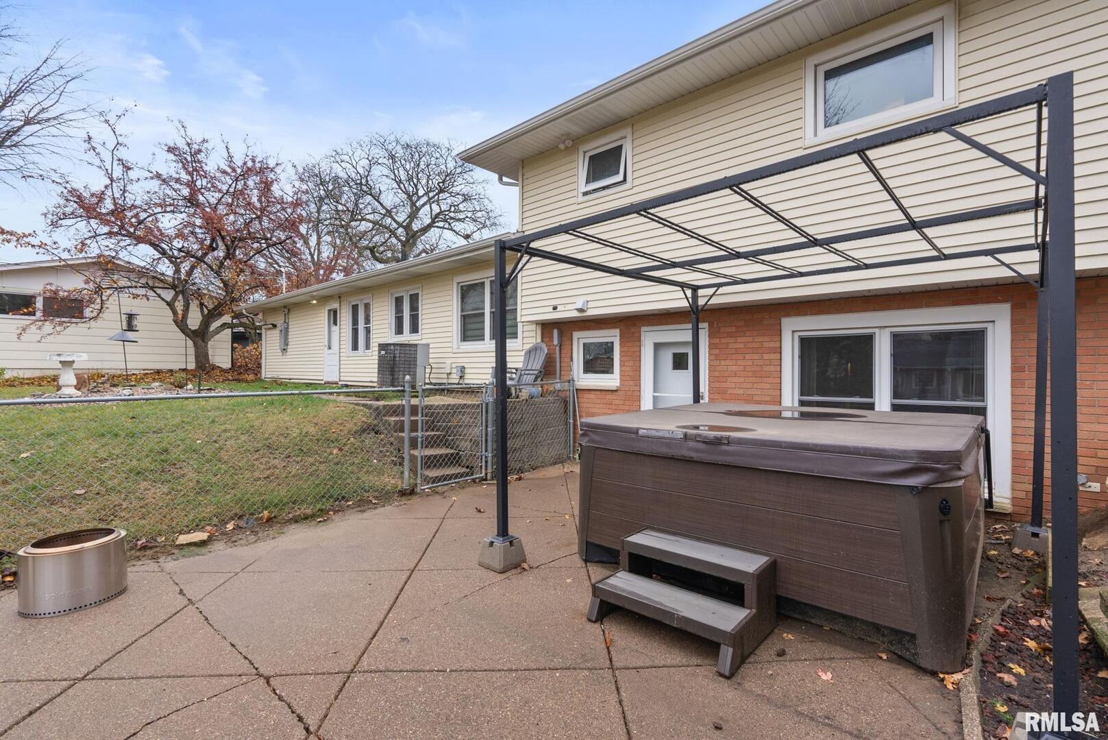 9 PARKWOOD Drive