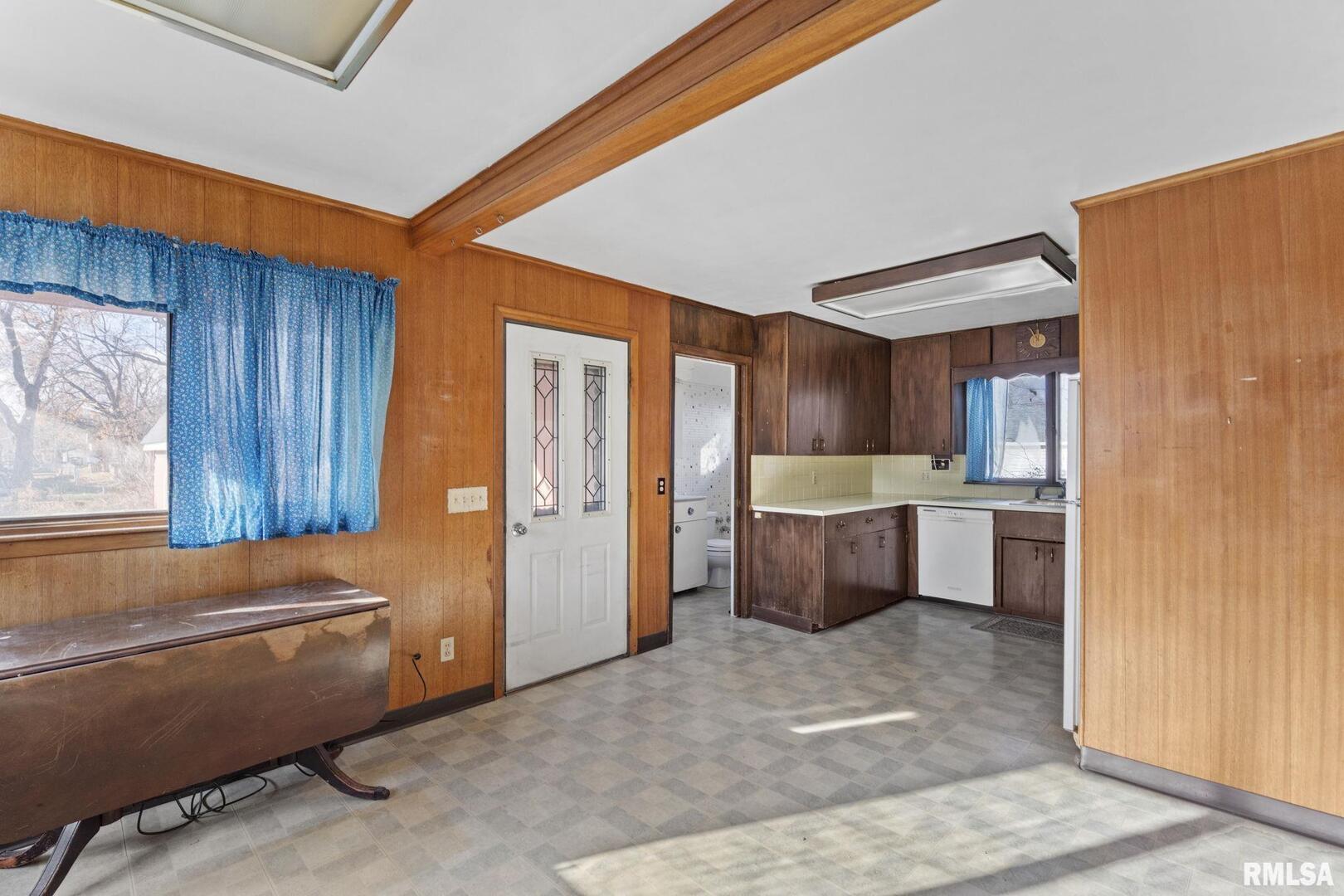 2709 16TH Street