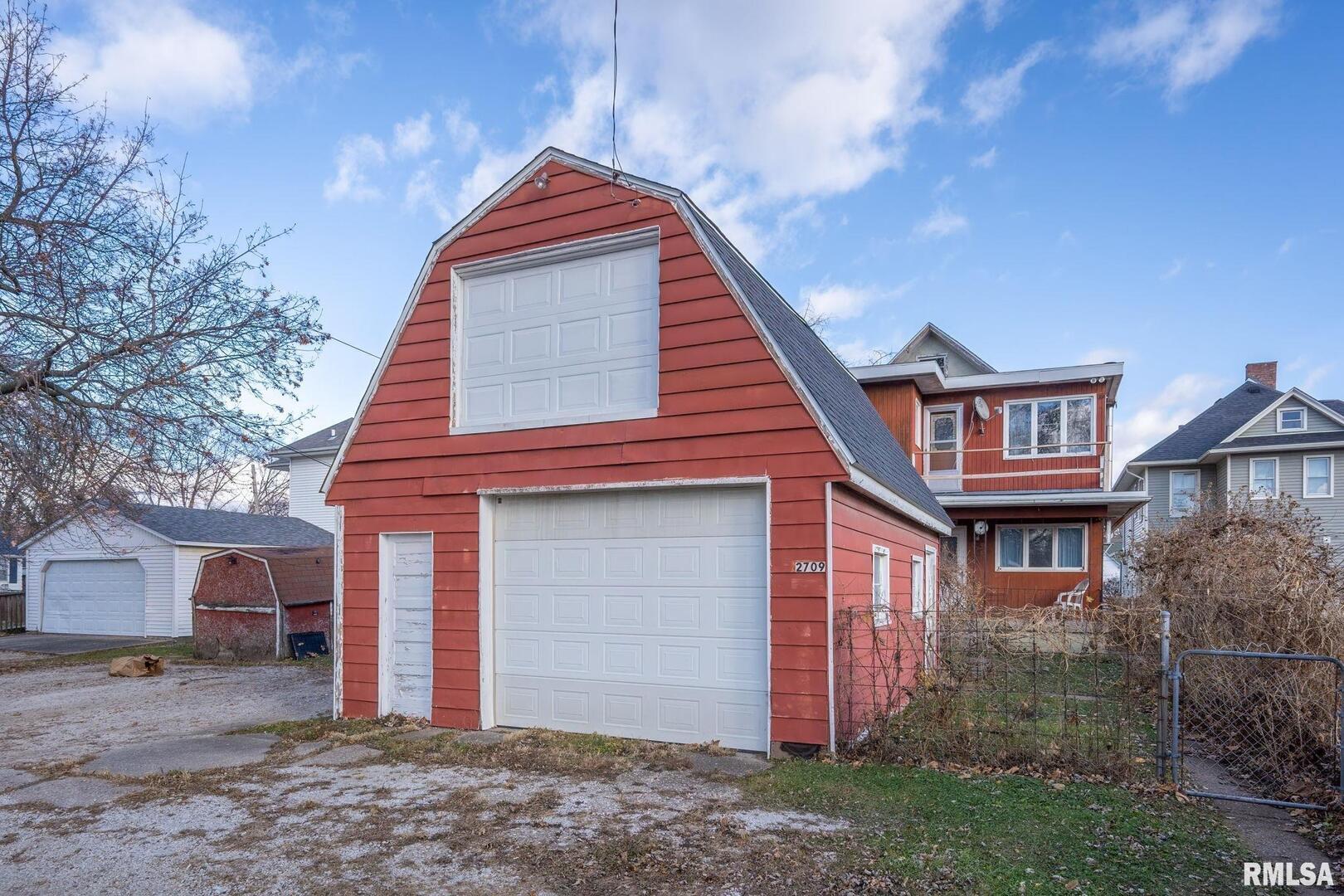 2709 16TH Street
