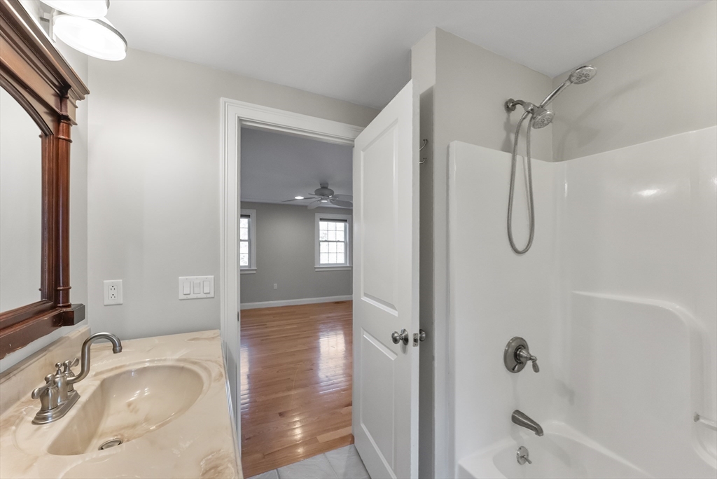 475 Ship Pond Rd