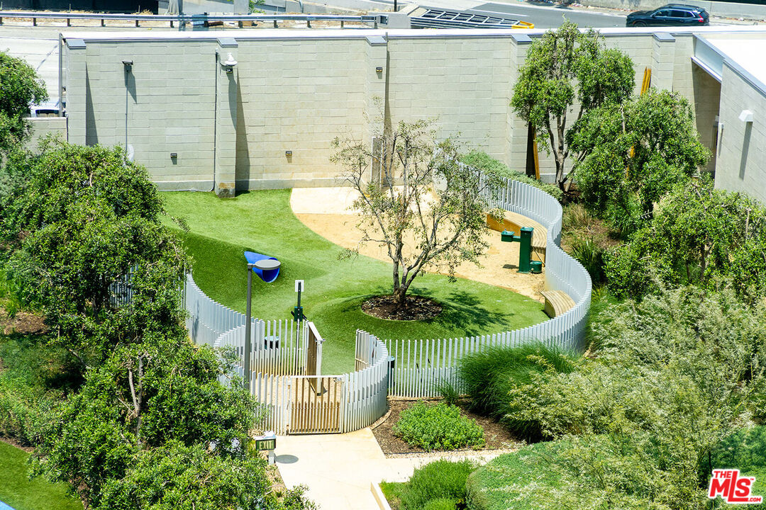 877 Francisco St Unit: 1722