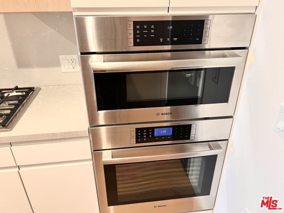 877 Francisco St Unit: 1722