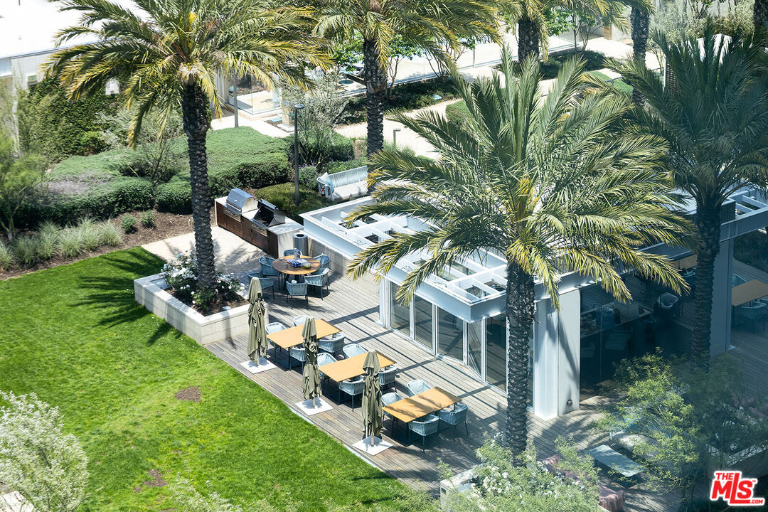 877 Francisco St Unit: 1722