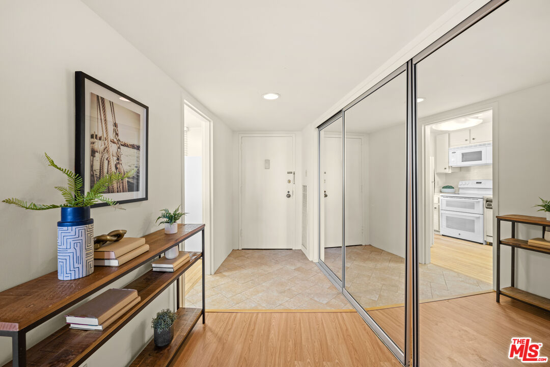 4337 Marina City Drive Unit: 347