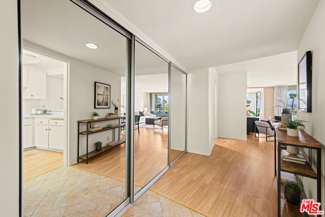 4337 Marina City Drive Unit: 347