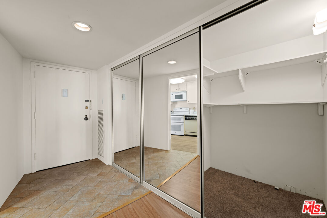 4337 Marina City Drive Unit: 347