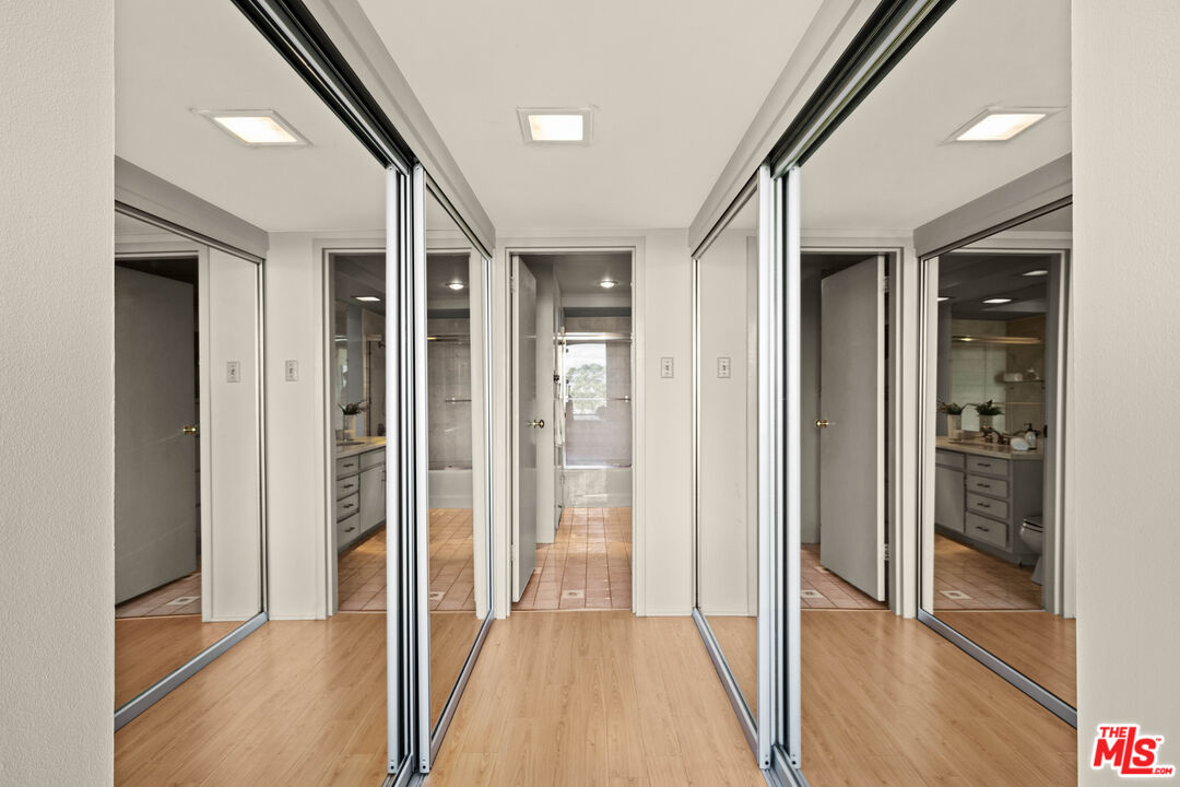 4337 Marina City Drive Unit: 347