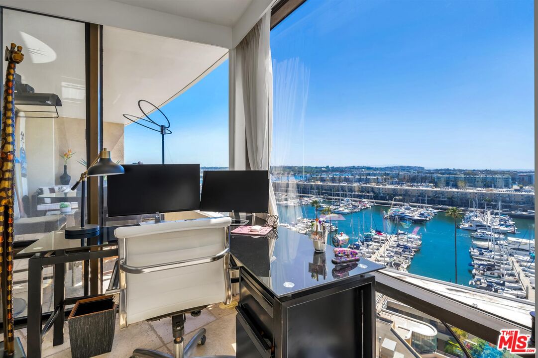 4314 Marina City Dr Unit: 720