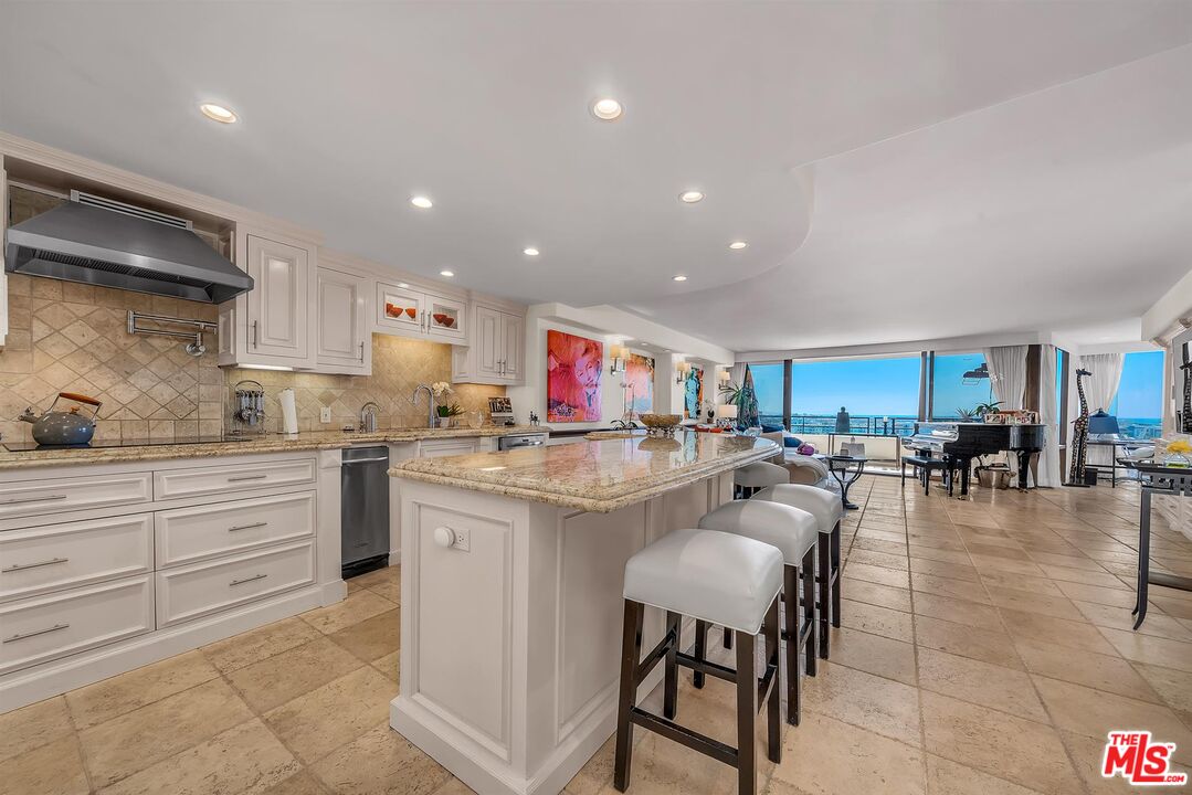 4314 Marina City Dr Unit: 720