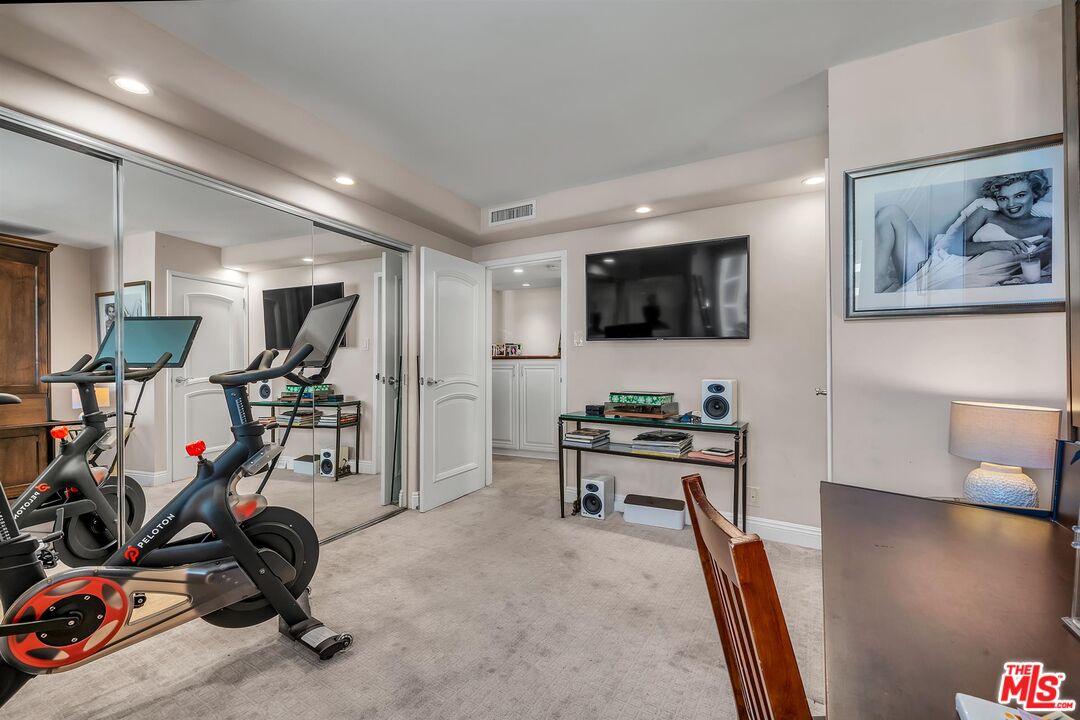 4314 Marina City Dr Unit: 720